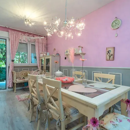 Natasa By Interhome Daire *